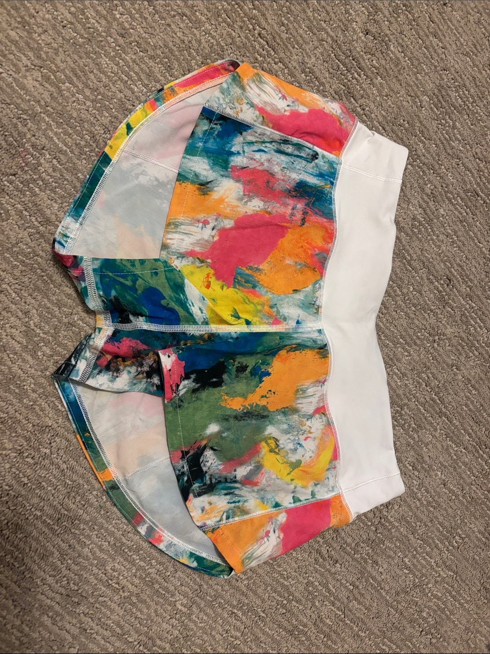 Lululemon Multicolor Abstract Print Speed up Short 2.5 inseam - Picture 2 of 4